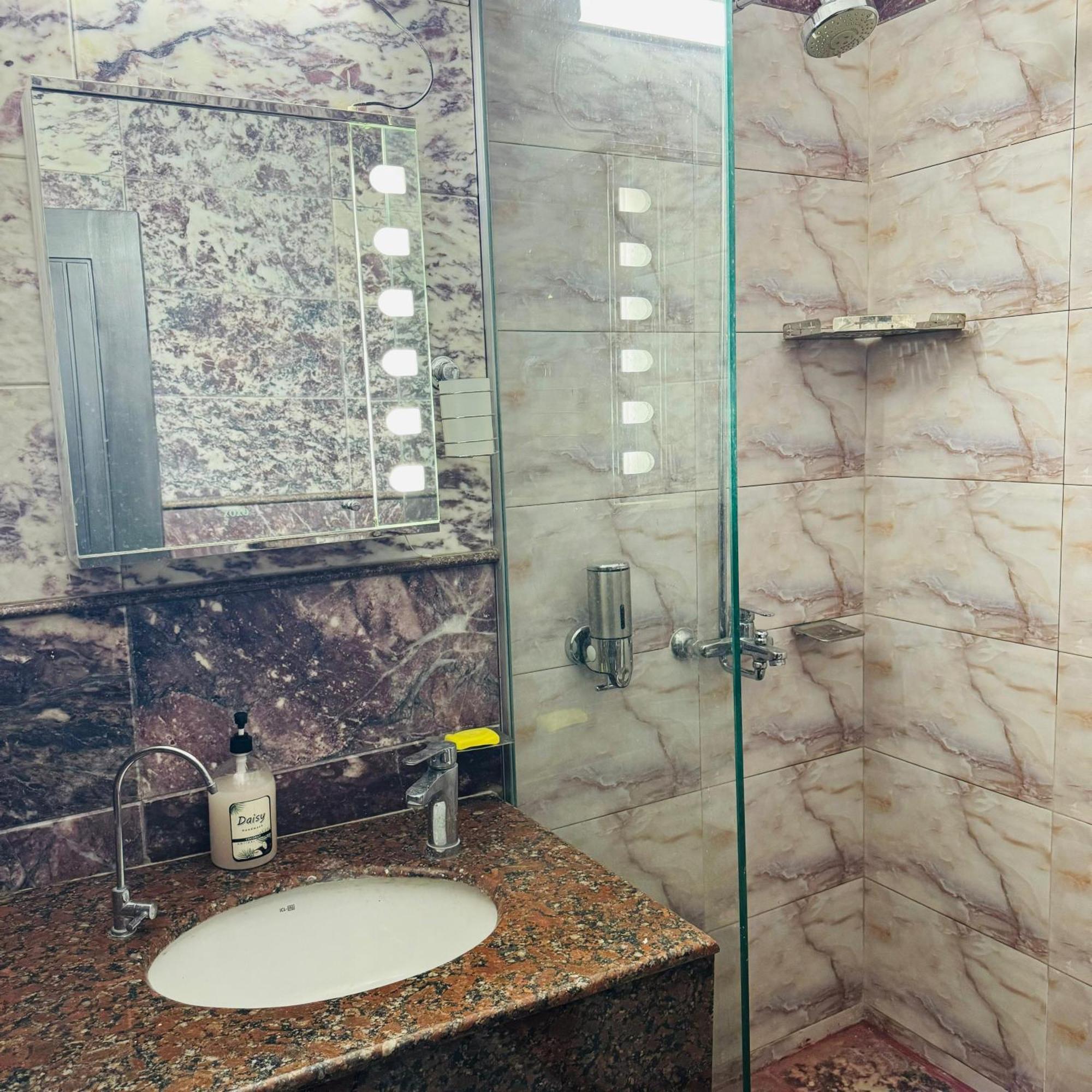 Greenlux Residency Ραβαλπίντι Εξωτερικό φωτογραφία